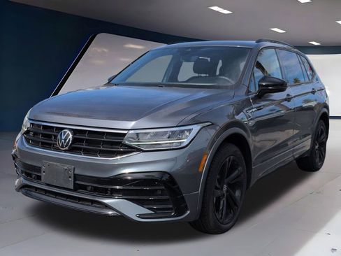 Used 2023 Volkswagen Tiguan SE R-Line image 9