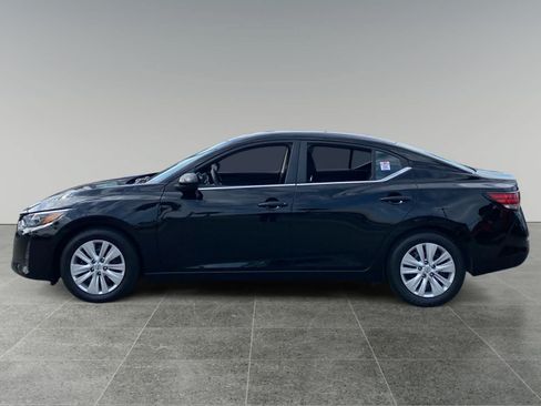 Used 2024 Nissan Sentra S FWD image 2