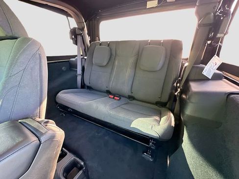 Used 2024 Jeep Wrangler Sport S image 23