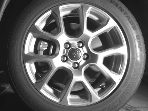 Used 2025 Jeep Compass Limited image 12