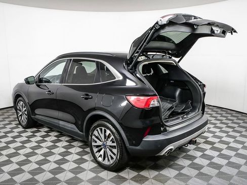 Used 2020 Ford Escape Titanium image 34