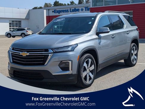 Used 2023 Chevrolet Traverse LT w/ LT Premium Package image 1