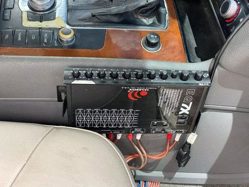 Used 2007 Audi Q7 3.6 Premium image 18