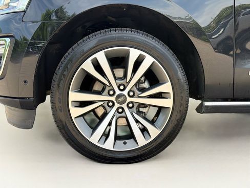 Used 2020 Ford Expedition Max Platinum AWD/4WD image 35
