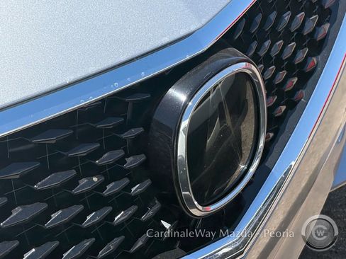 Used 2018 Acura TLX w/ Technology Package FWD image 11
