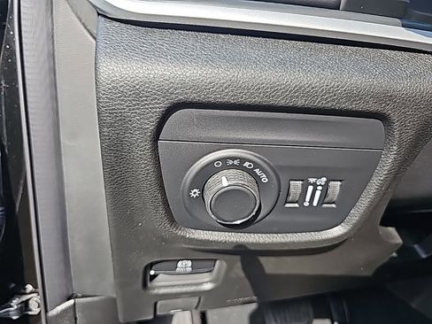 New 2024 Jeep Grand Cherokee L Laredo w/ Trailer Tow Package image 12