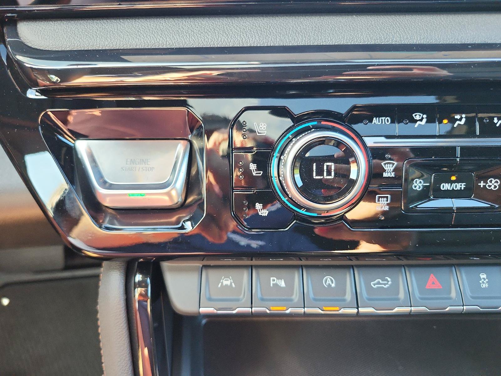 New 2026 GMC Sierra 1500 AT4 w/ AT4 Premium Package AWD/4WD image 18