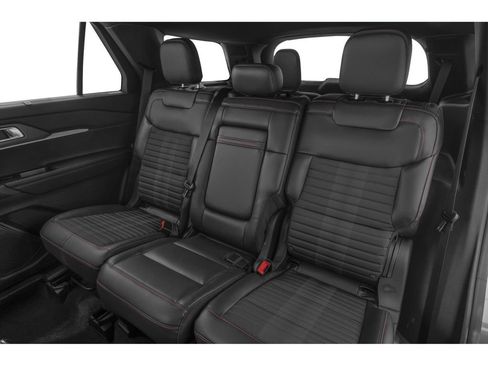 Used 2025 Ford Explorer ST-Line w/ ST-Line Street Pack AWD/4WD image 8