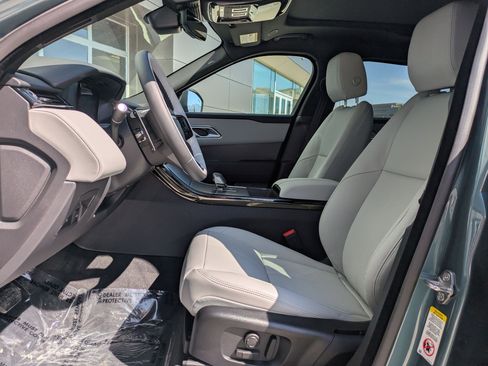 New 2026 Land Rover Range Rover Velar S image 18