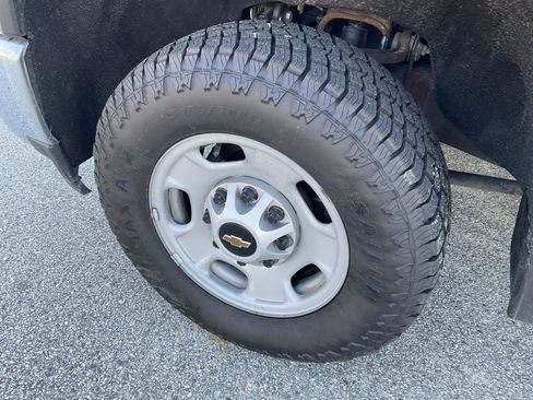 Used 2023 Chevrolet Silverado 2500 W/T w/ WT Fleet Convenience Package image 8