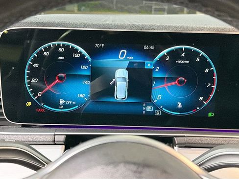 Used 2021 Mercedes-Benz GLE 350 4MATIC w/ Premium Package image 38