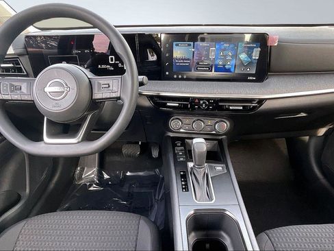 New 2026 Nissan Kicks S image 5