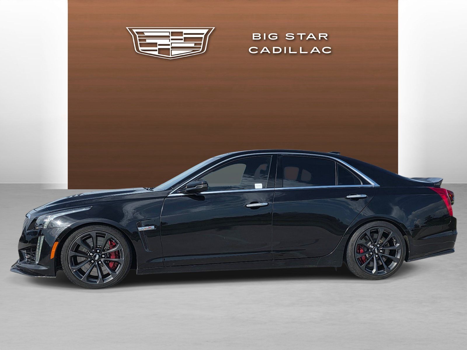 Used 2017 Cadillac CTS V w/ Carbon Fiber Package RWD image 2