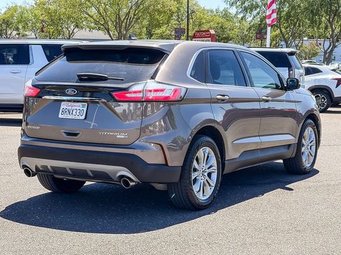 Used 2019 Ford Edge Titanium w/ Equipment Group 301A AWD/4WD image 4