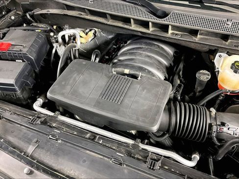 Used 2025 Chevrolet Tahoe Z71 AWD/4WD image 43