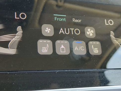 Used 2025 Genesis GV80 2.5T Standard AWD/4WD image 22