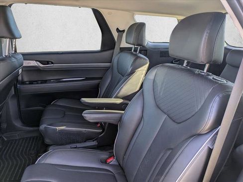 Used 2024 Hyundai Palisade SEL w/ Premium Package image 14