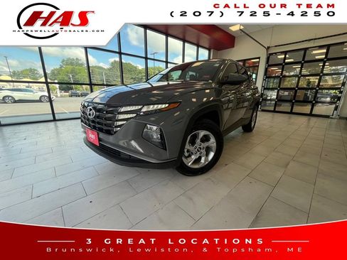 Used 2024 Hyundai Tucson SE AWD/4WD image 1