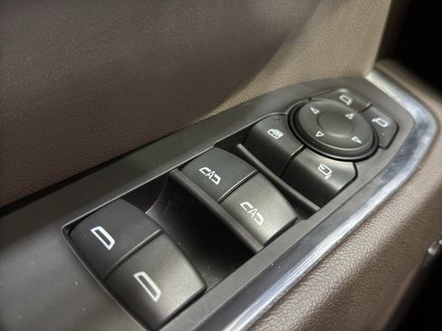 Used 2022 GMC Sierra 1500 SLT w/ SLT Convenience Package image 41