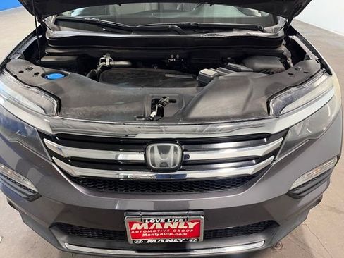 Used 2017 Honda Pilot Touring image 8