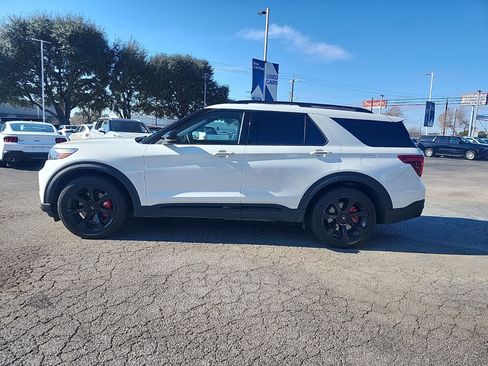 Used 2023 Ford Explorer ST w/ Equipment Group 401A image 6