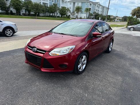 Used 2014 Ford Focus SE image 4