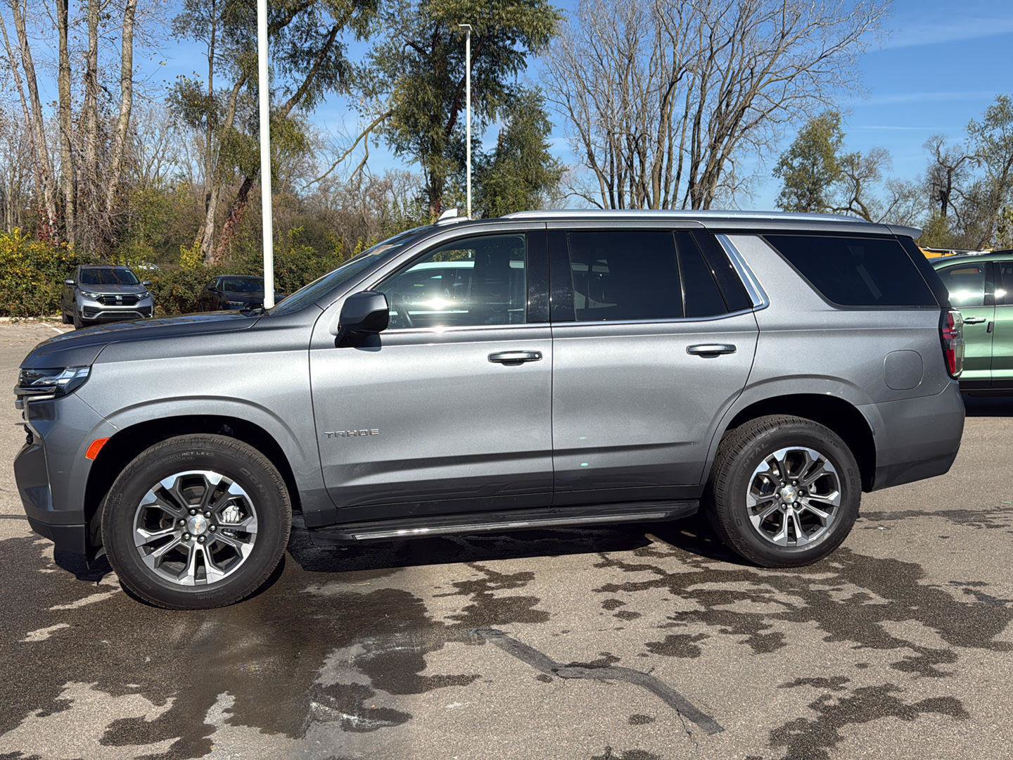 Used 2021 Chevrolet Tahoe LS AWD/4WD image 3