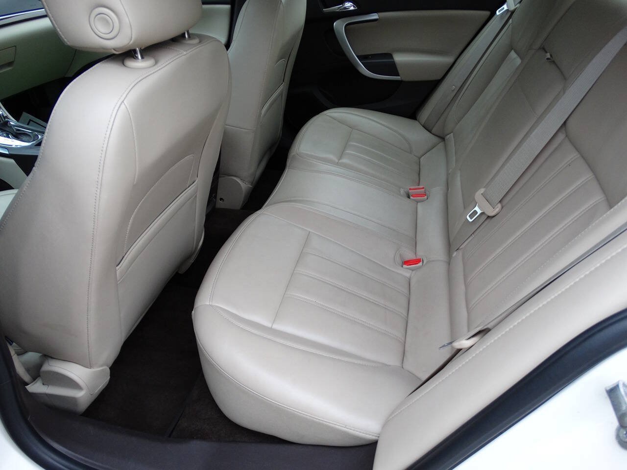 Used 2015 Buick Regal Premium AWD/4WD image 29