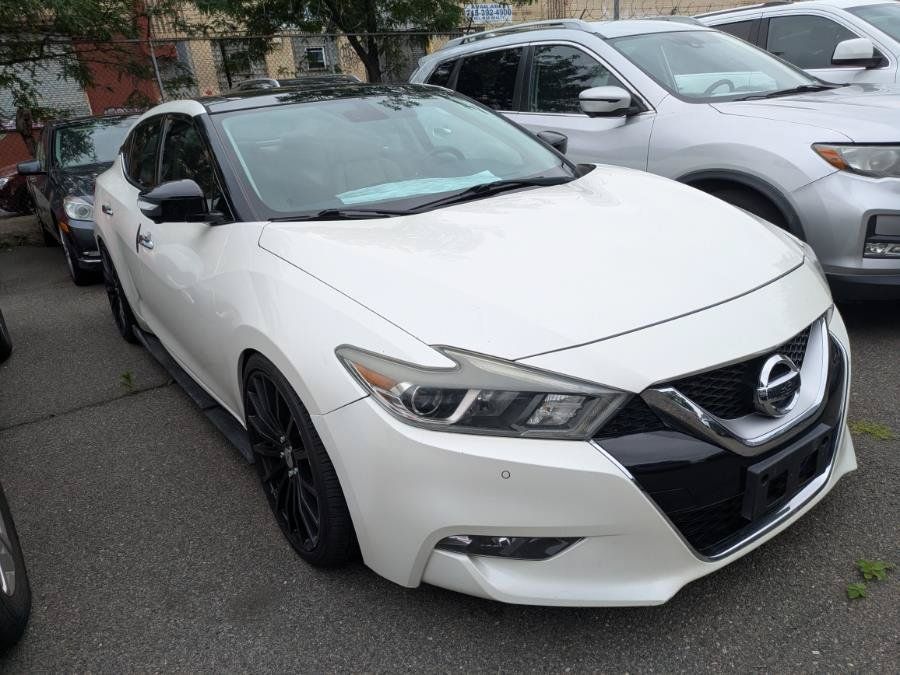 Used 2016 Nissan Maxima Platinum FWD image 4