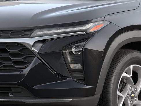 New 2026 Chevrolet Trax LT FWD image 7