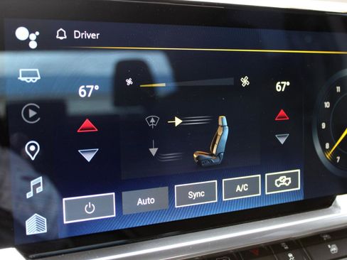 Used 2024 Chevrolet Silverado 1500 LT image 31