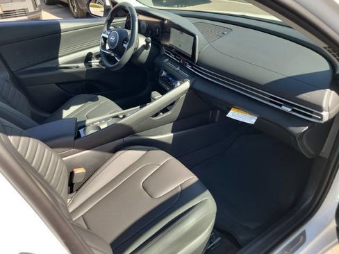 New 2026 Hyundai Elantra Limited FWD image 23