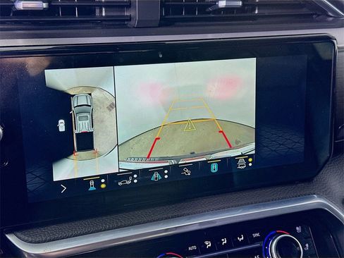 Used 2022 GMC Sierra 1500 Denali w/ Technology Package image 10