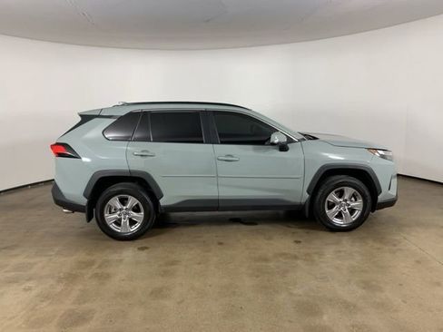 Used 2022 Toyota RAV4 XLE w/ Convenience Package AWD/4WD image 7