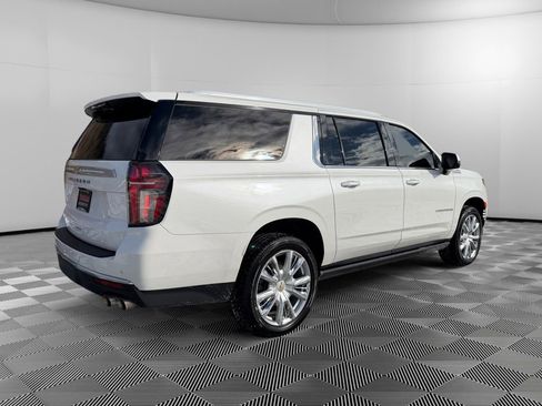 Used 2023 Chevrolet Suburban High Country image 7