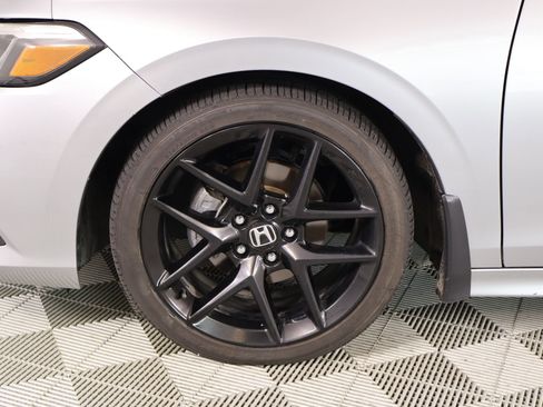 Used 2023 Honda Civic Sport image 16