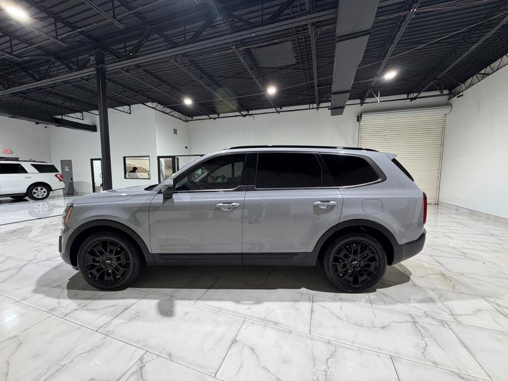 Used 2022 Kia Telluride EX w/ EX Premium Package AWD/4WD image 7
