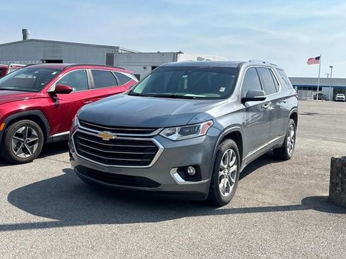 Used 2021 Chevrolet Traverse Premier image 8