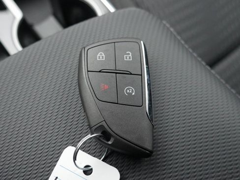 New 2026 Chevrolet Equinox LT image 18