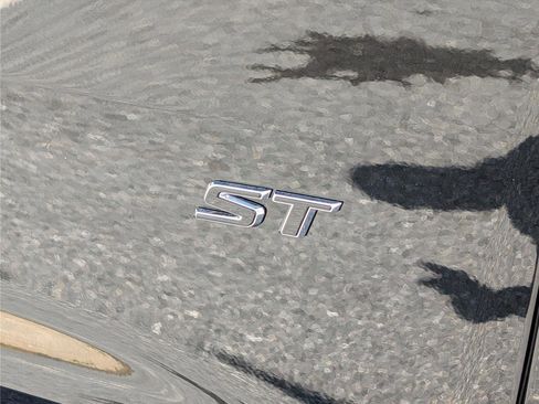 New 2026 Buick Enclave Sport Touring w/ Power Package image 6