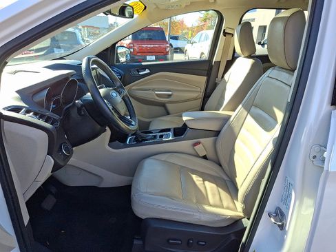 Used 2018 Ford Escape Titanium image 14