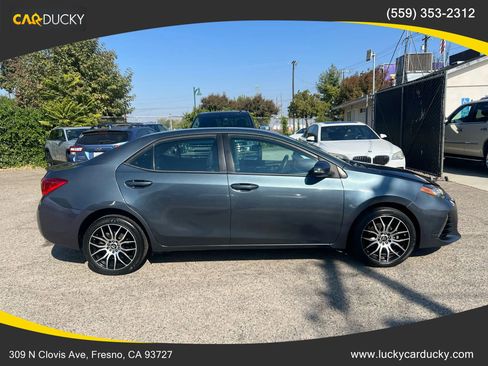 Used 2017 Toyota Corolla SE image 6