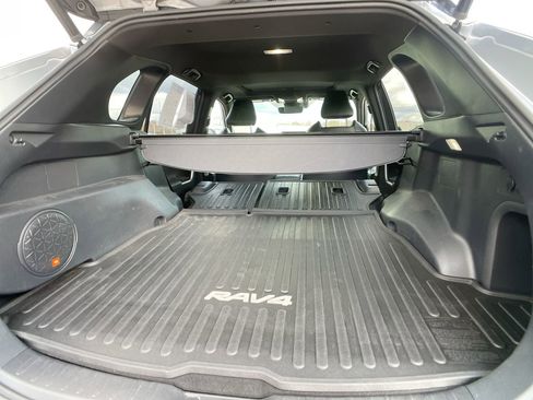 Used 2022 Toyota RAV4 XSE w/ Weather Package image 27
