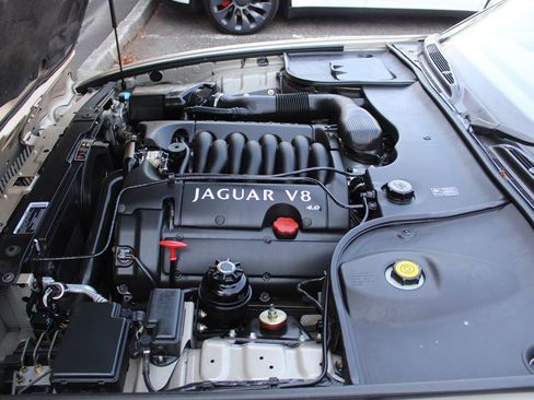 Used 2001 Jaguar XJ RWD image 38