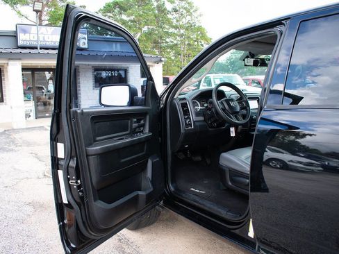 Used 2013 RAM 1500 Express image 10