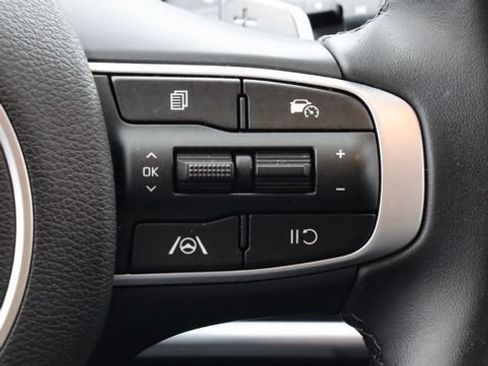 Used 2023 Kia Sportage EX AWD/4WD image 15