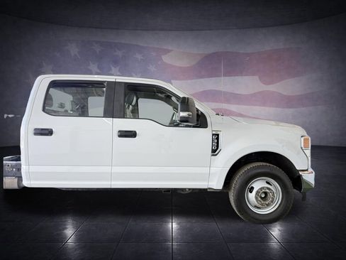 Used 2020 Ford F350 XL w/ Power Equipment Group image 8