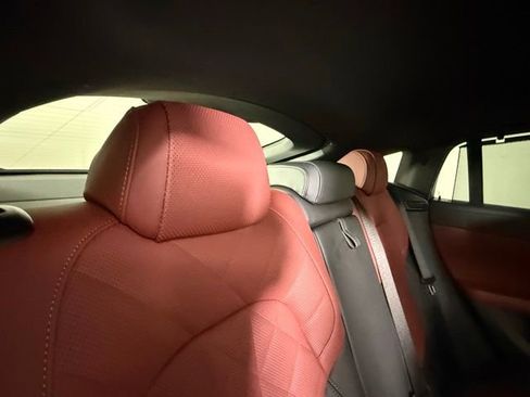 Used 2024 BMW X6 M60i w/ Executive Package image 31