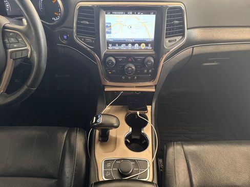 Used 2015 Jeep Grand Cherokee Limited w/ Luxury Group II AWD/4WD image 20