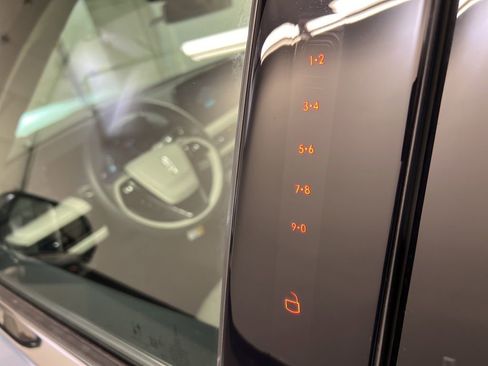 New 2026 Lincoln Aviator AWD image 29